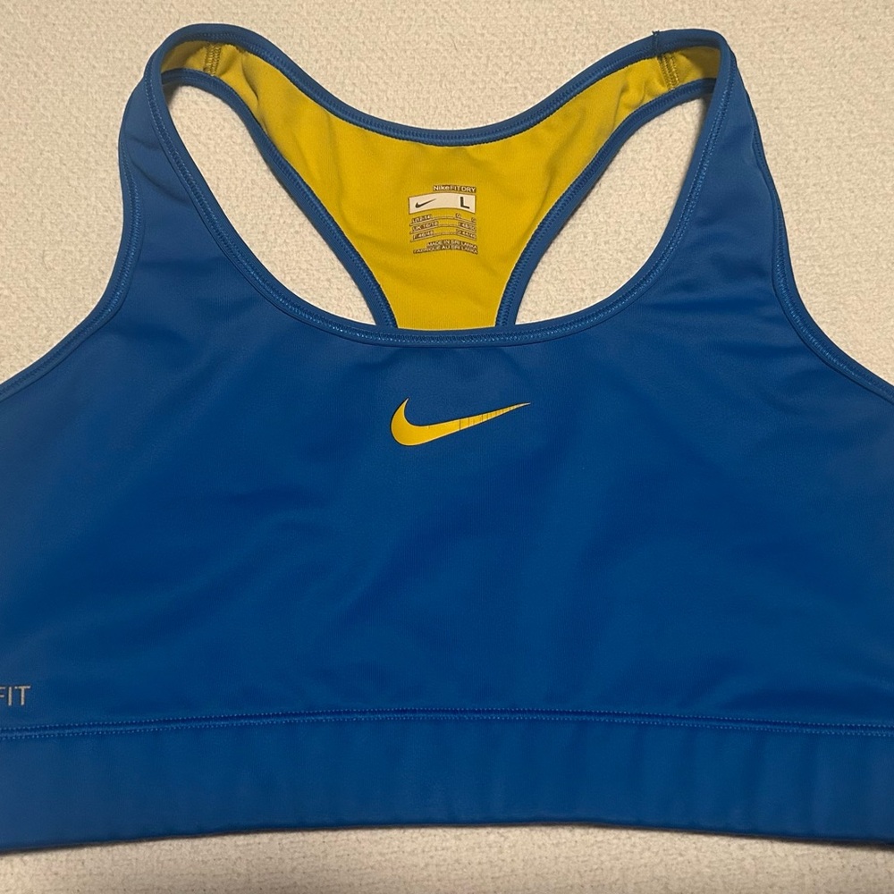 Nike Women's Blue and Yellow Sports Bra Size Large